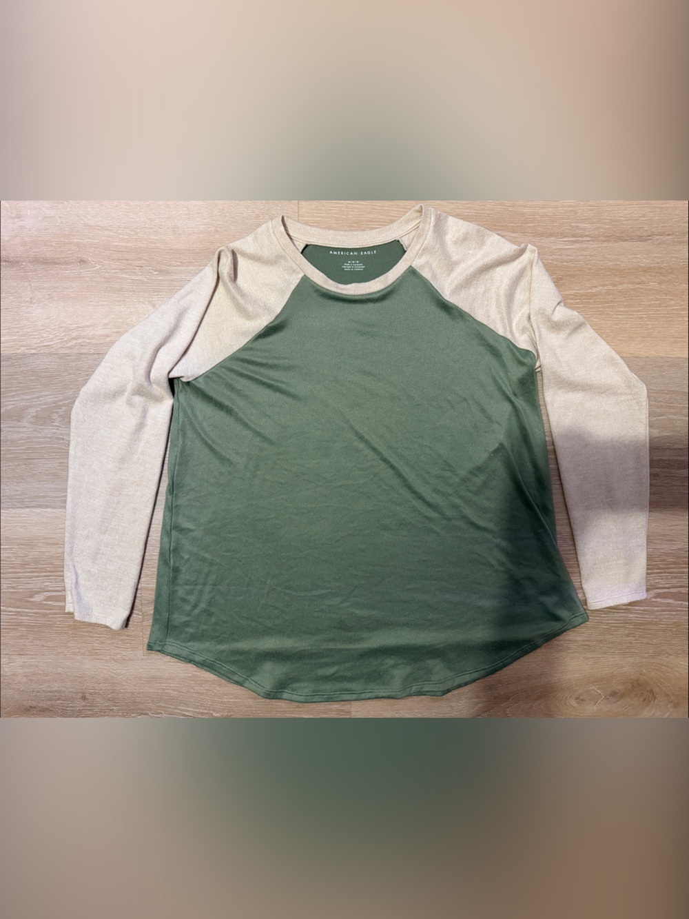 American Eagle Olive Green and Cream Raglan Crew Sweater